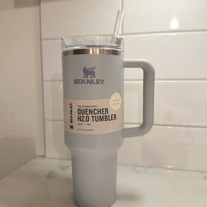 NWT Stanley 40oz Stainless Steel H2.0 Flowstate Quencher Tumbler Hearth & Hand